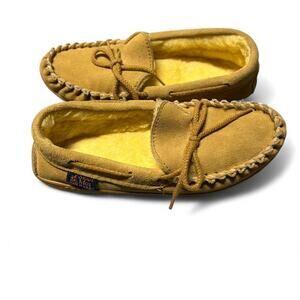 Vintage Sioux Mox leather suede moccasins size women’s 5. Tan with yellow lining